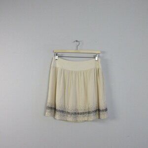 Club Monaco Mini Skirt Women 8 Cream 100% Silk Beaded Pockets Pleated Preppy 224